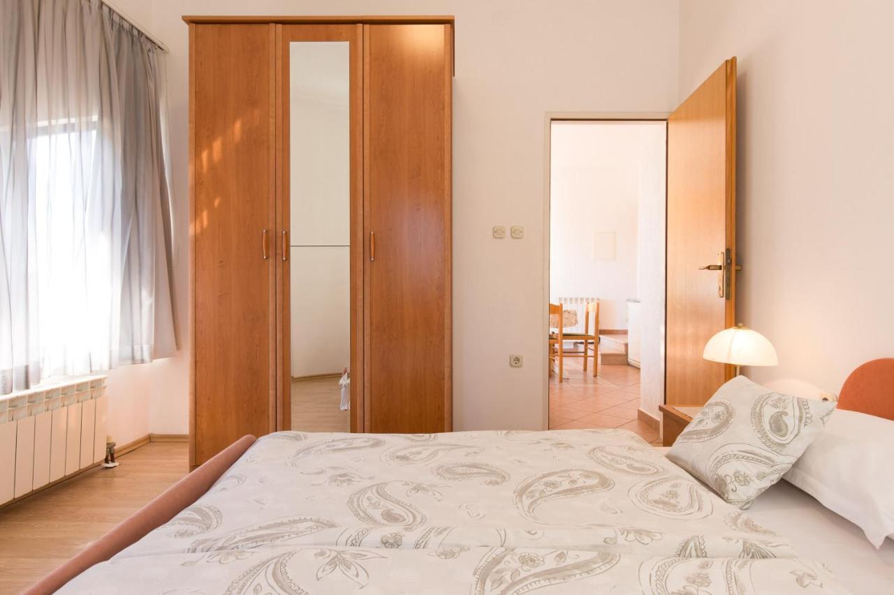 Villa Paradiso Punat Bagian luar foto
